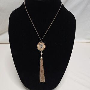 Elegant Two-tone Tassel Pendant Necklace